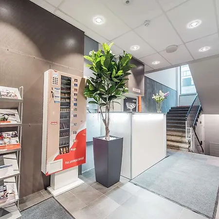 Forenom Aphtl Helsinki City Отель Хельсинки